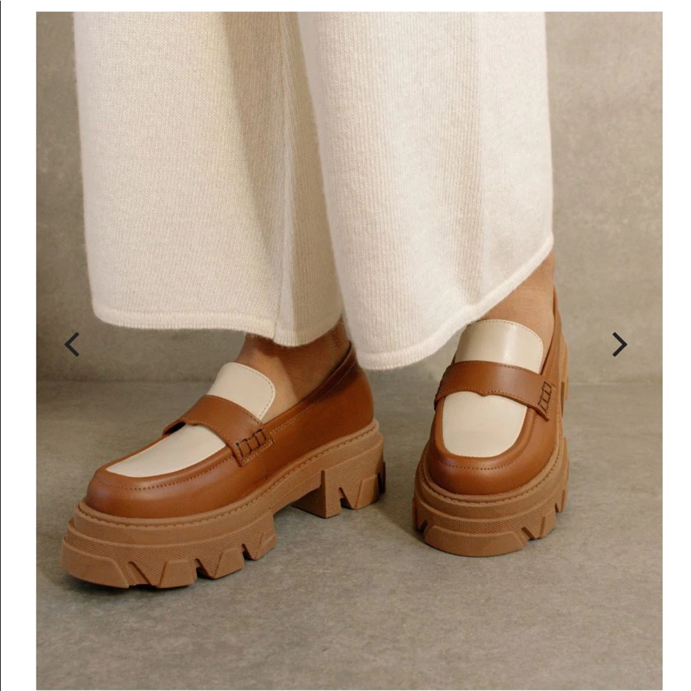 Trailblazer - Brown and White Leather Loafers